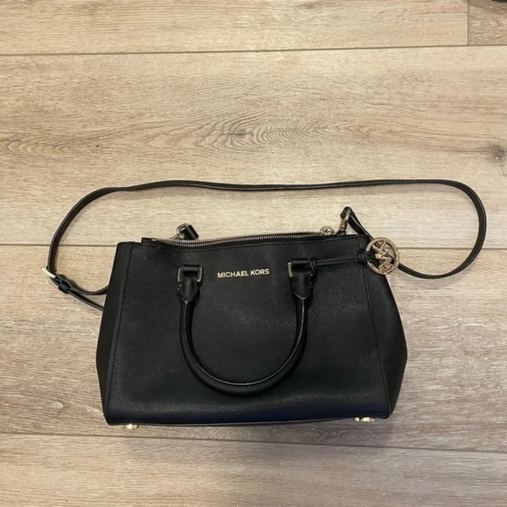 Michael Kors Sutton Satchel